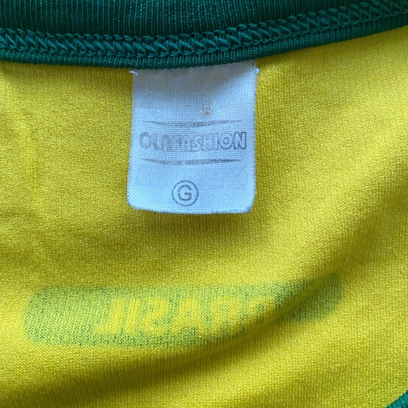 Brazil soccer shirt - Picture 2 of 3